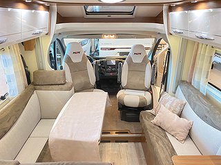 Husbil-halvintegrerad Pilote P 716 27 av 29