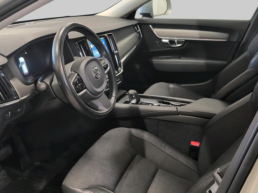 Volvo V90 Cross Country B4 197 hk AWD Geartronic Advanced Edition