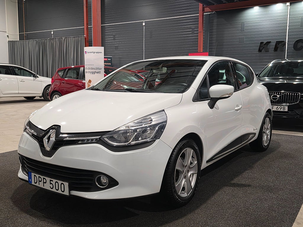 Renault Clio 0.9 TCe Nyservad Drag Navi Farthållare PDC Keyless 