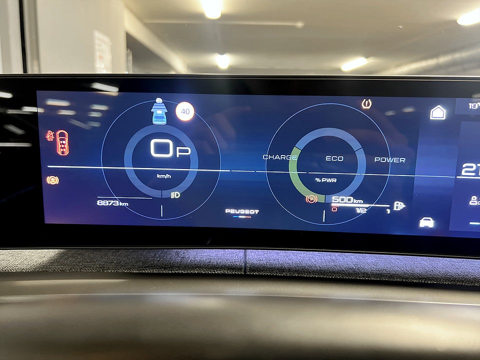 Bild på Peugeot 5008 GT Hybrid 145hk Aut 7-SITS B-KAMERA CARPLAY