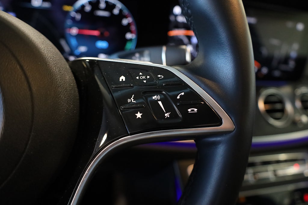 Mercedes-Benz E 300 T de 9G-Tronic Burmester Navi Kamera Värmare Drag 2023