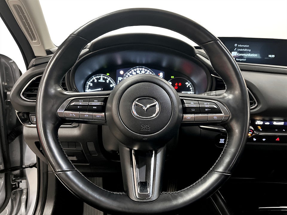 Bild på Mazda CX-30 Sky 2.0 SKYACTIV-G M 150hk B-KAMERA RATTVÄRME