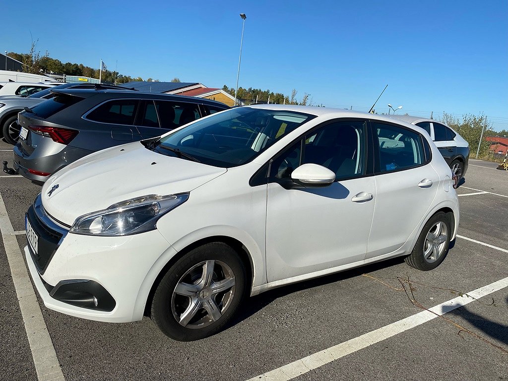 Peugeot 208 1.2 VTi 82hk Nyinkommen