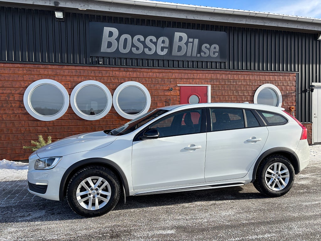 Volvo V60 Cross Country D4 AWD Geartronic Classic, Summum Euro 6