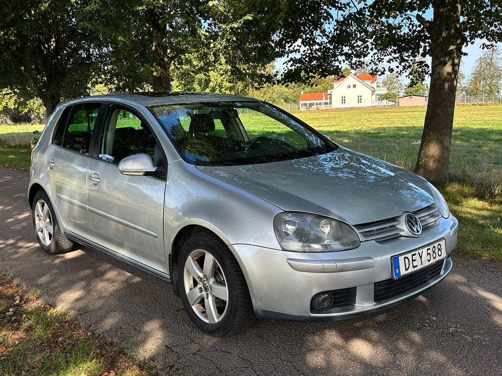 Volkswagen Golf 1.9 TDI Tour Edition, Automat, Taklucka  