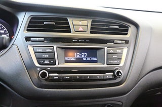 Halvkombi Hyundai i20 20 av 23