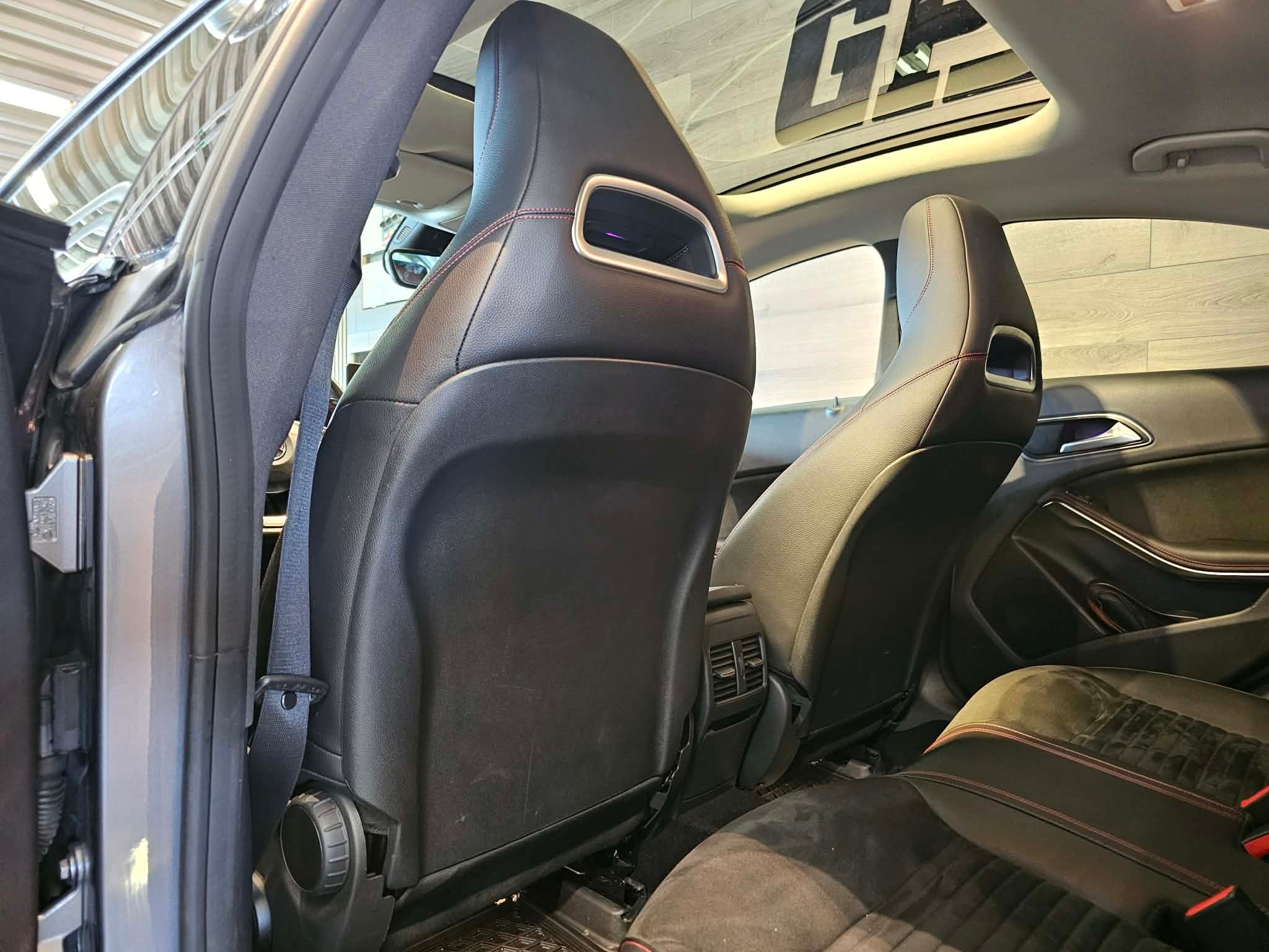 Mercedes-Benz CLA 250 7G-DCT AMG 2019, bild 7/29