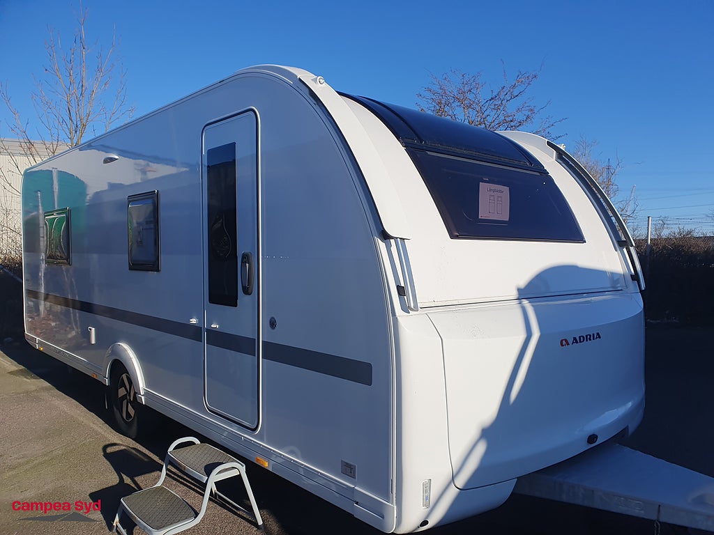 Adria Adora 613 HT *AC & 30 campingnätter på köpet!