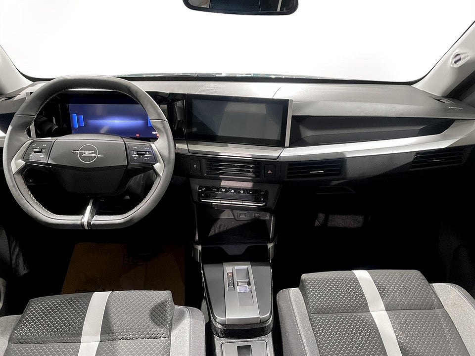 Bild på Opel Frontera GS Hybrid 145hk - DEMO
