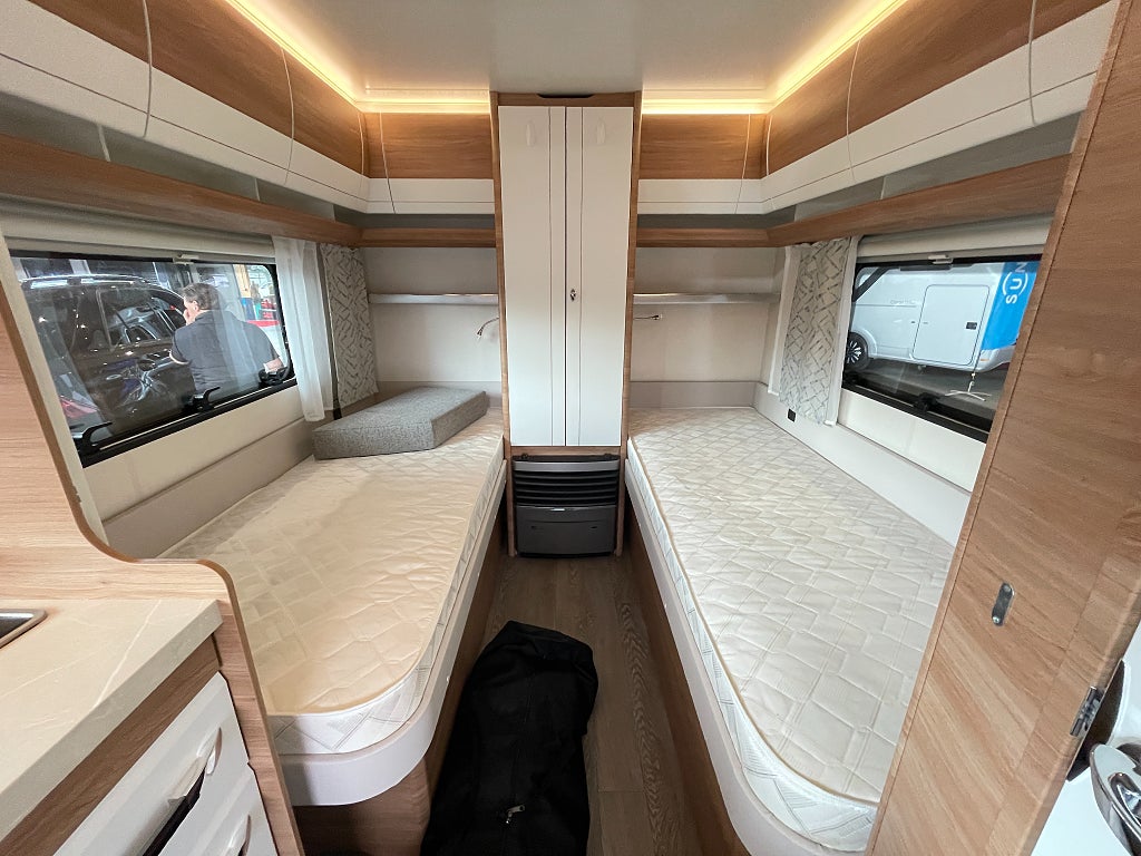 Hobby 460 LU De Luxe / Köp nu – hämta till våren! - Hobby