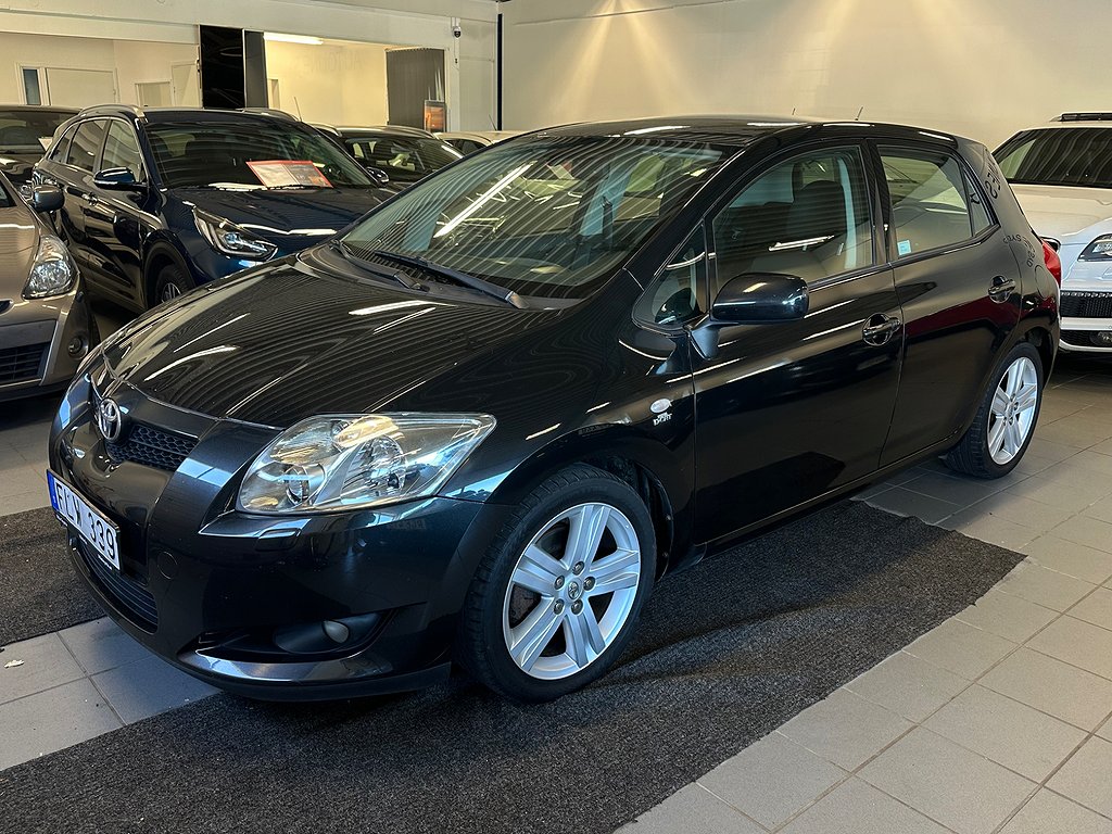 Toyota Auris 5-dörrar 2.2 D-CAT Räntekampanj 2,95, drag