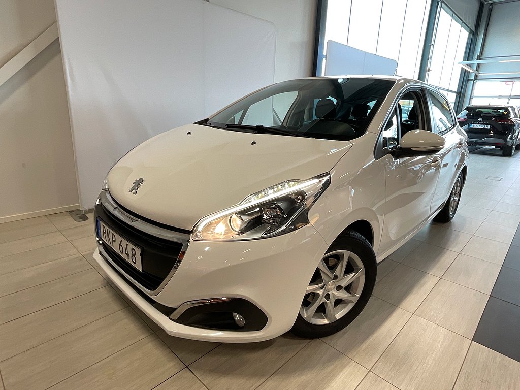 Peugeot 208 5-dörrar 1.2 VTi 82HK Kamrem bytt!