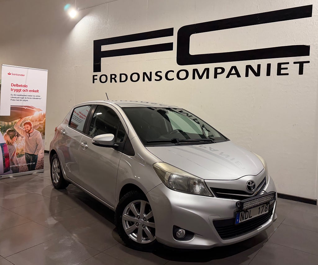 Toyota Yaris 5-dörrar 1.33 Dual VVT-i B-Kamera Bluetooth 
