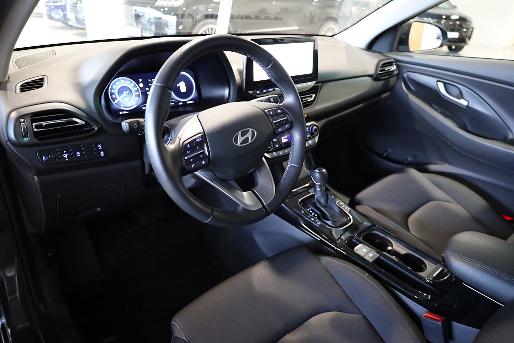 Hyundai i30 1,0 T-GDi MHEV Essential Kombi Aut Navi Kamera