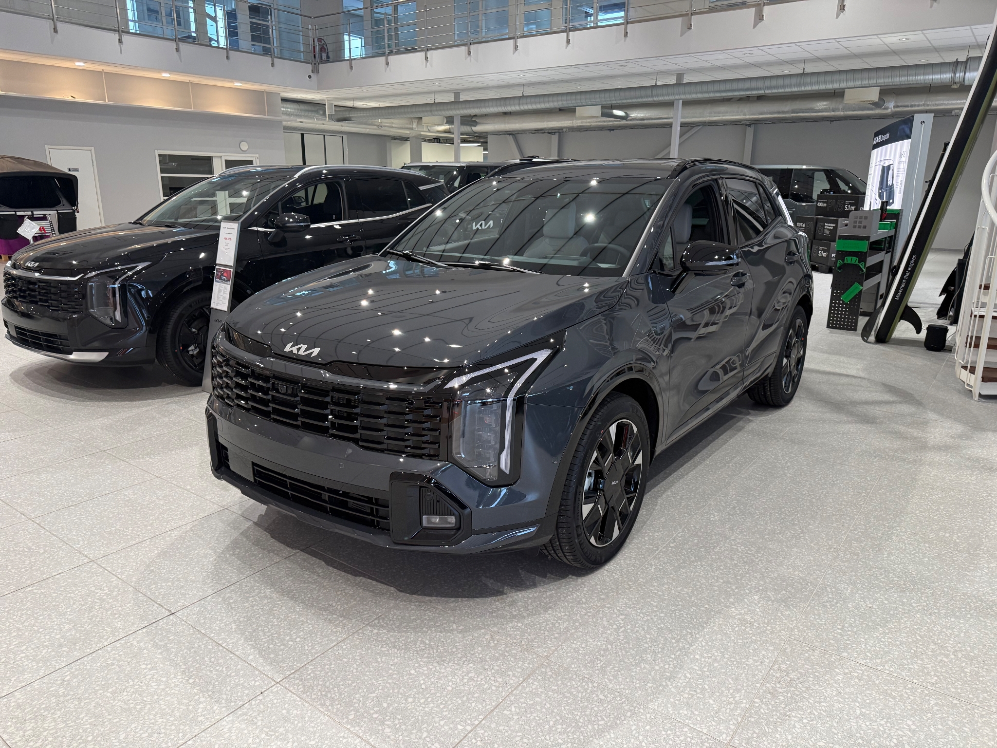 Kia Sportage PHEV GT-Line 291HK 2026, photo 2/10