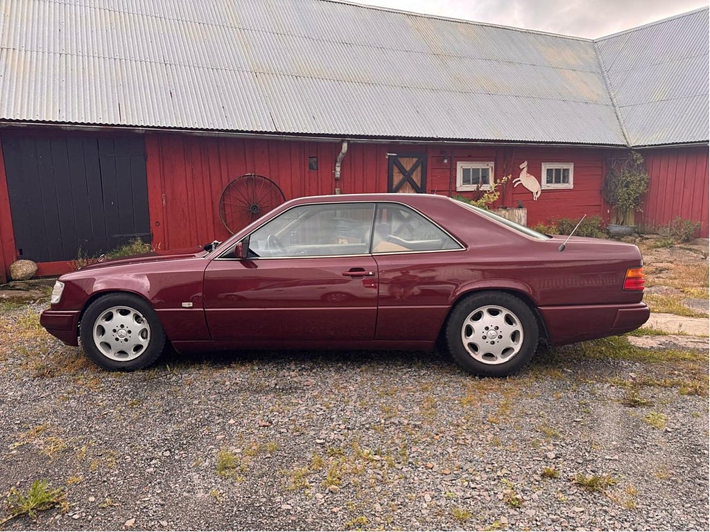 Mercedes-Benz 300 CE Coupé