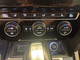 Volkswagen Passat Alltrack 2.0 TDI 4Motion Alltrack Sov-däck/Drag/Mok-värm/D-värm – bild 19