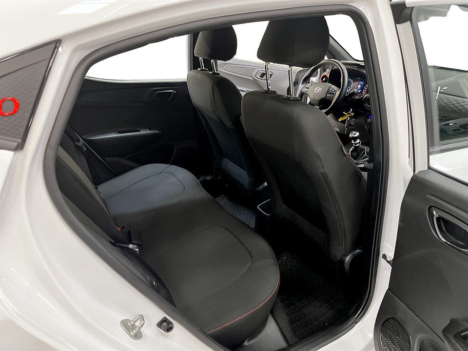 Bild på Hyundai i10 N-Line 1,0 T-GDI 100hk - B-KAMERA, RATTVÄRME