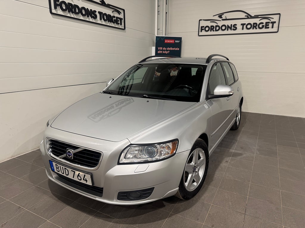 Volvo V50 2.0 D Momentum Välvårdad|Nybesiktad|Drag|Nyservad|
