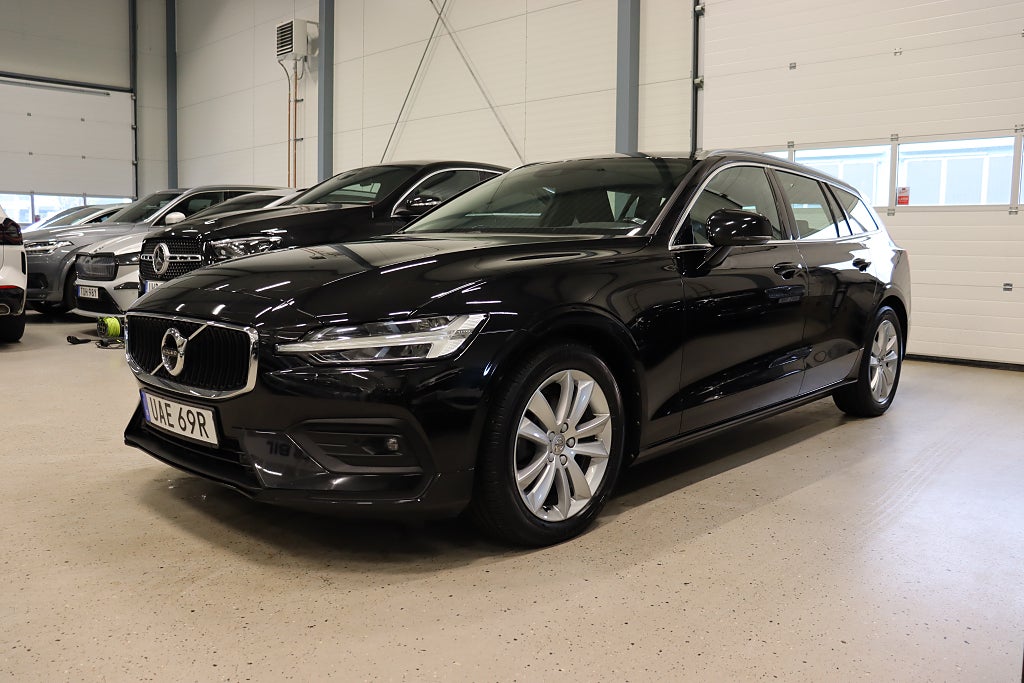 Volvo V60 D4 Geartronic Momentum Läder 360° kamera HUD 190hk