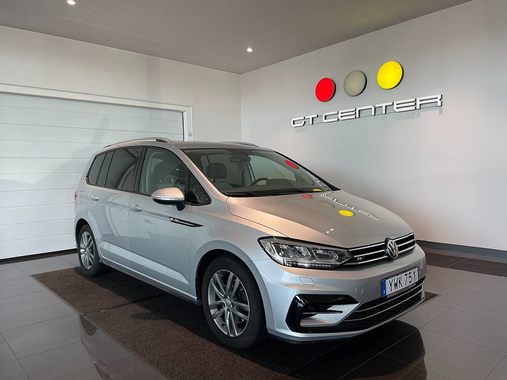 Volkswagen Touran 1.4 TSI R Line Kamera Drag 150hk