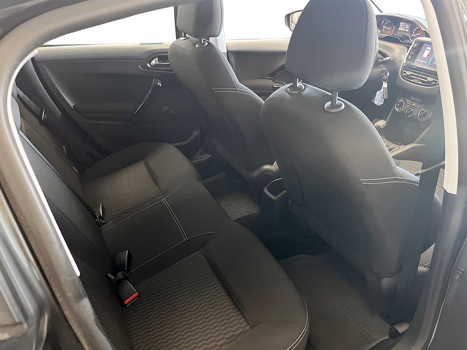 Bild på Peugeot 208 Active 1.2 PT 82hk LÅG SKATT!
