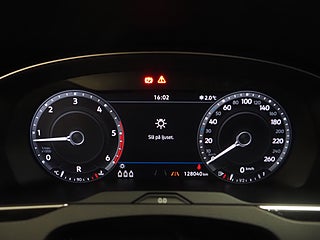 Kombi Volkswagen Passat 18 av 23