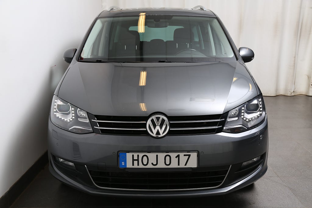 Volkswagen Sharan 2,0 TDI 150hk Premium Aut Panorama 7-sits Värmare Drag