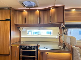 Husbil-halvintegrerad Kabe TM 880 LT 18 av 29