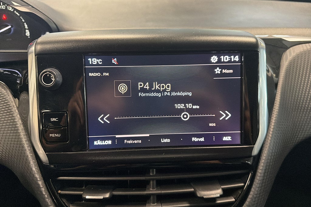 Peugeot 2008 1.2 PureTech 82 Manual, 5-trins, 82ps, 2017