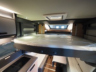 Husbil-halvintegrerad Knaus L!ve Wave 700 LX 21 av 22