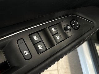 Peugeot 3008 GT Hybrid 4 1.6 4WD 300hk/SoV/Bkamera/MOMS/Navi