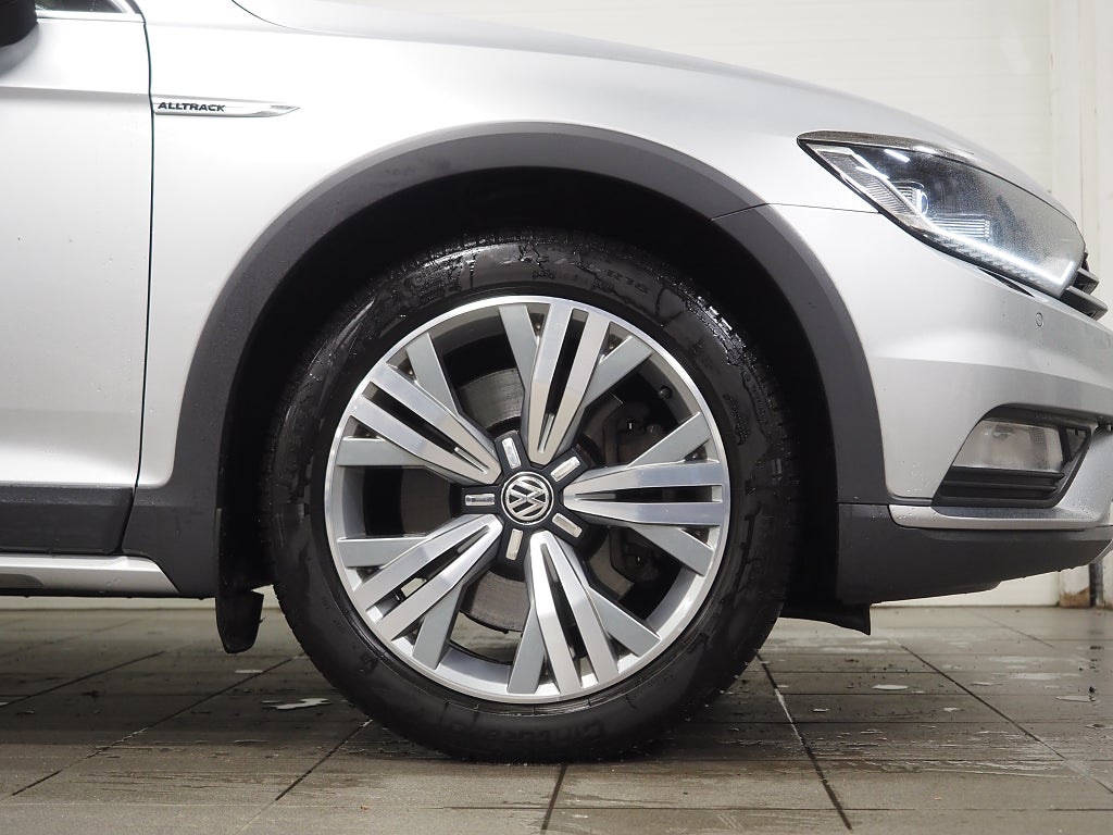 Volkswagen Passat Alltrack 2.0 TDI 240hk 4Motion GTS Kamera Drag Värmare Sk 2017