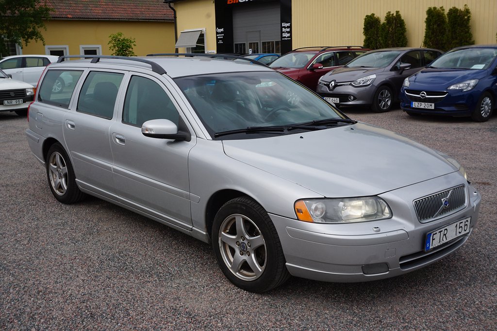 Volvo V70 2.4 Classic Momentum 