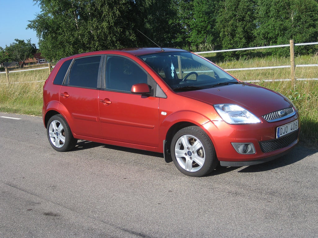 Ford Fiesta 5-dörrar 1.4 Euro 4 nyserv med kamrem, nybes. 1 Ägare
