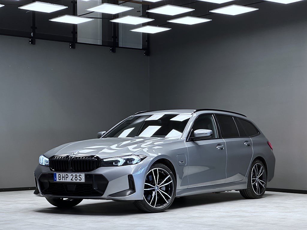 BMW 330e xDrive Touring M Sport / Dragkrok / Apple Carplay /