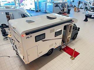 Husbil-halvintegrerad PLA H 385 6 av 24