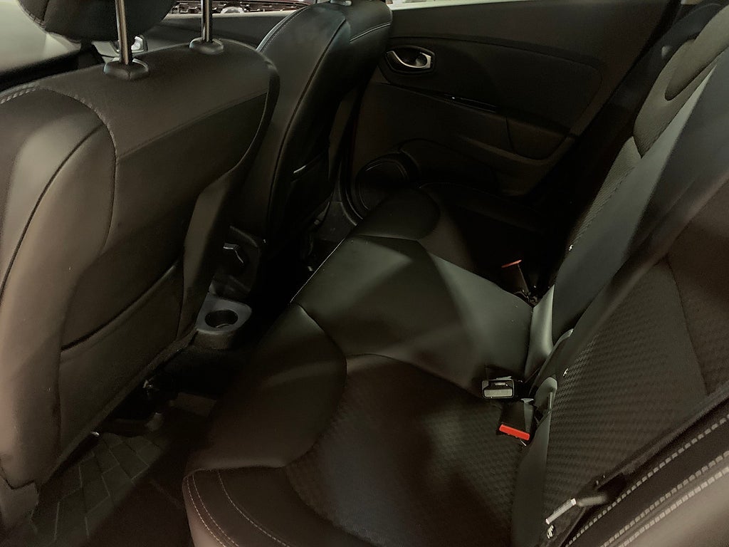 Renault Clio Sport Tourer 1.2 118hk Aut Intense |Navi|P-Sensorer|