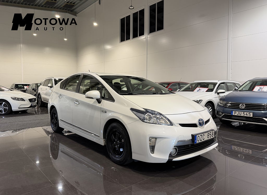 Toyota Prius Plug-in Hybrid 1.8 VVT-i + 3JM Plug-in CVT Euro 5