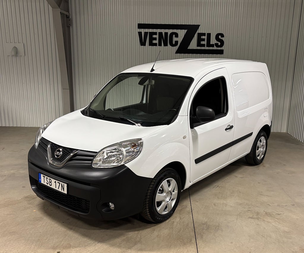 Nissan NV250 2.0t 1.5 dCi 3 Sits GPS Backkamera Dragkrok MOMS