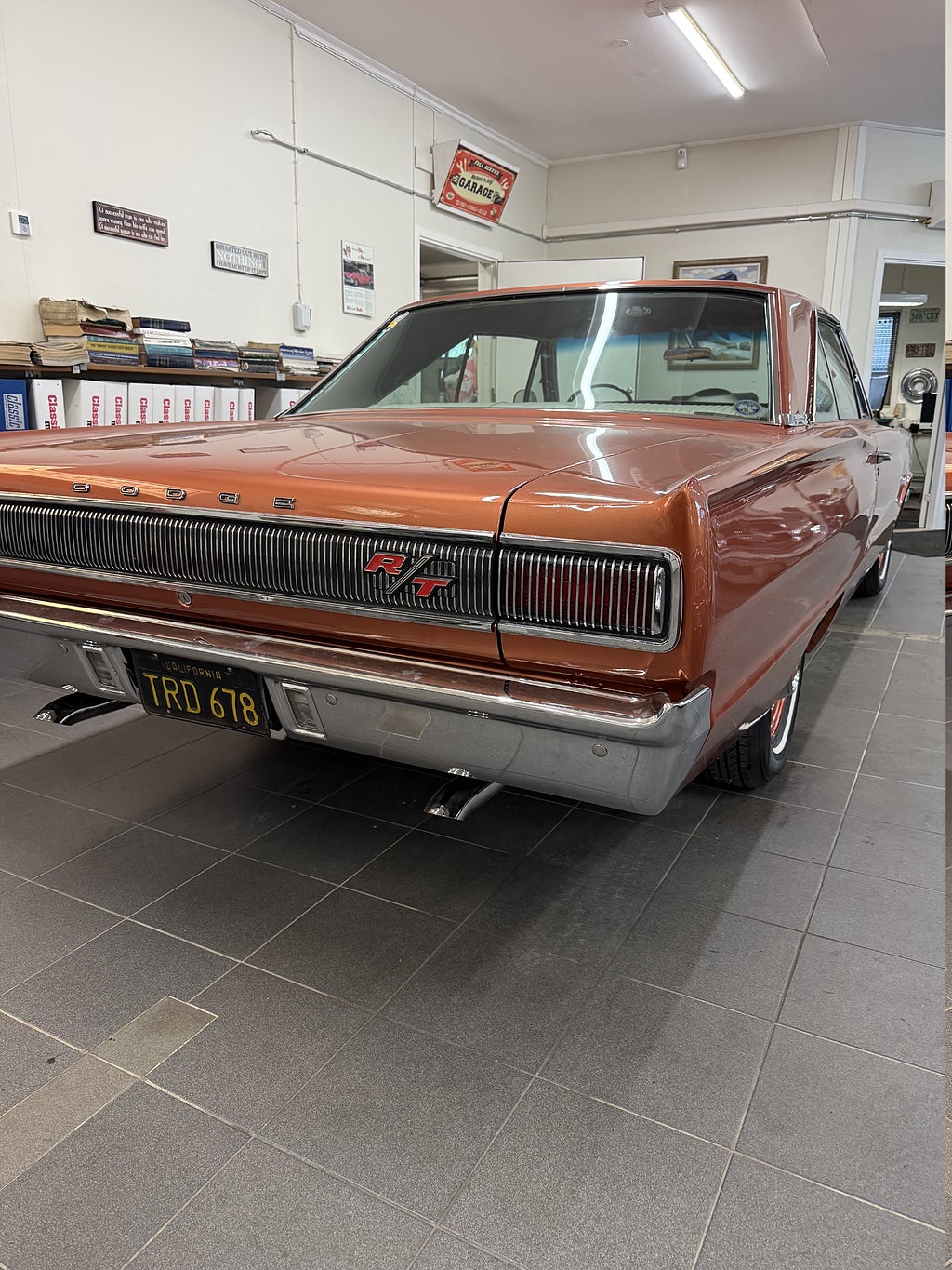 Dodge Coronet R/T Clone 383   1 Owner Car Renoverad