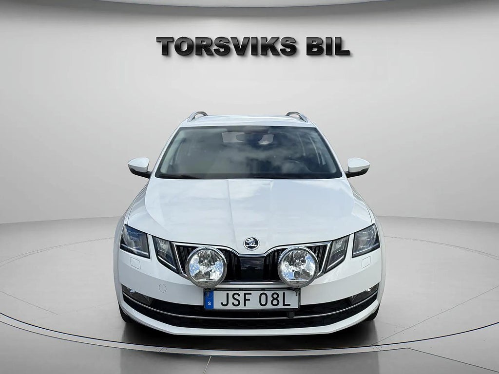 Skoda Octavia Kombi 2.0 TDI SCR 4x4 Style  - miniatyr 9