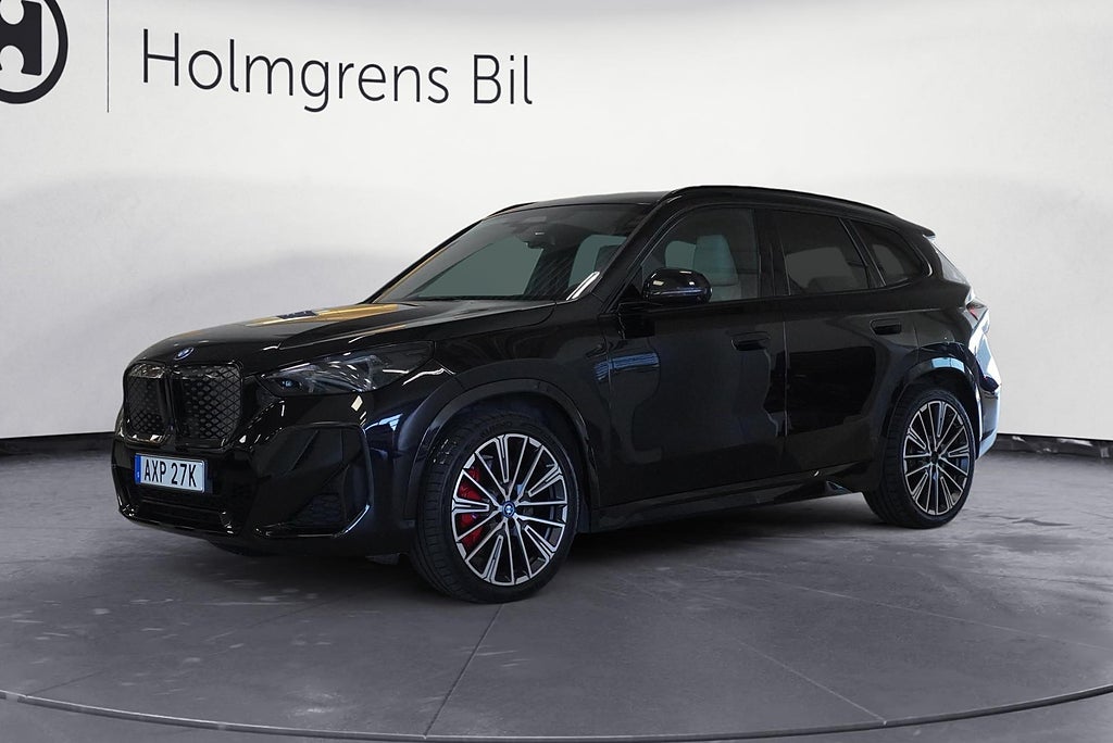 BMW iX1 xDrive30 xDrive30, Drag, M Sport, Dap, Adaptiv Fjädring | Ränta