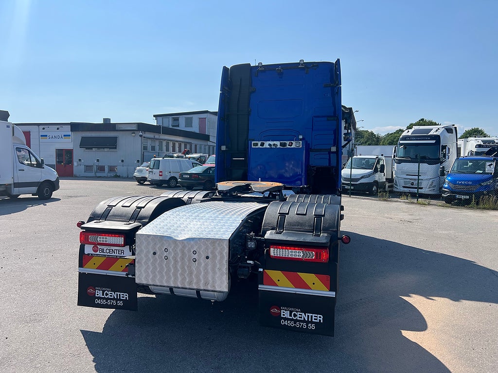 Volvo FH13 540 6x4 Dragbil Lyftbar Tandem Axel, Hydraulik, Fullutrust.