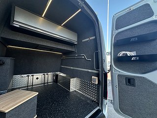 Transportbil - Skåp Mercedes-Benz Sprinter 12 av 37