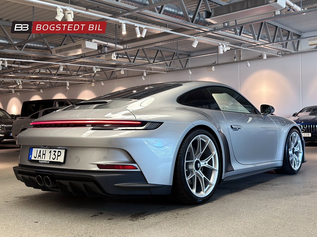 Porsche 911 GT3 Touring 992 PDK 510hk | Skalstolar | Kolfibertak