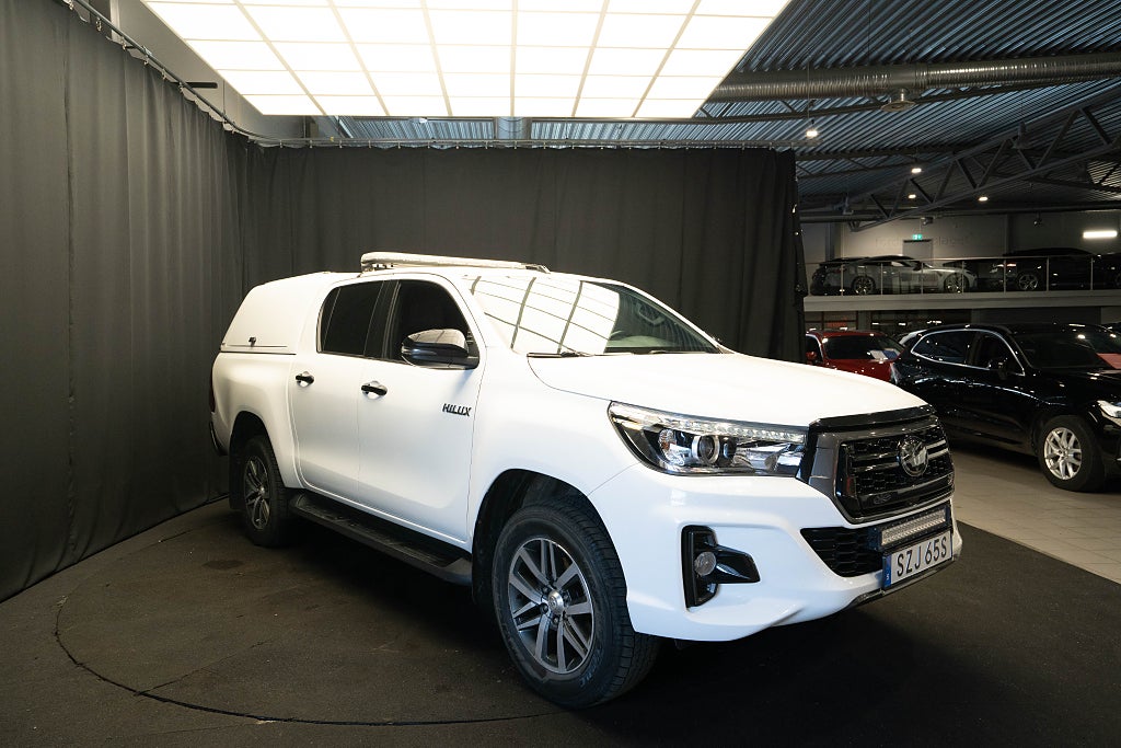 Toyota Hilux AWD KÅPA LÄDER D-VÄRMARE KAMERA DRAG 1-ÄGARE MOMS
