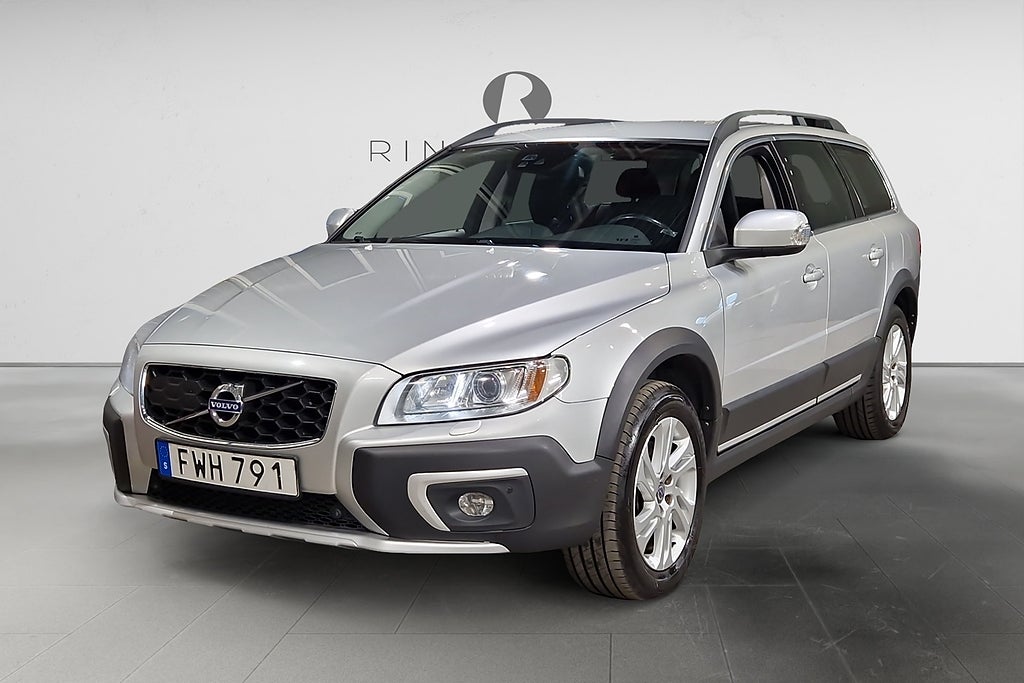 Volvo XC70 D4 181 HK AUT AWD MOMENTUM D-VÄRM DRAG 17"