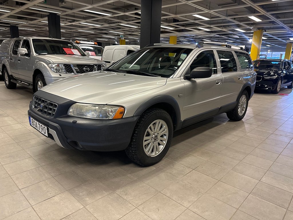 Volvo XC70 D5 AWD Skinn. Dragkrok. Kamrem bytt