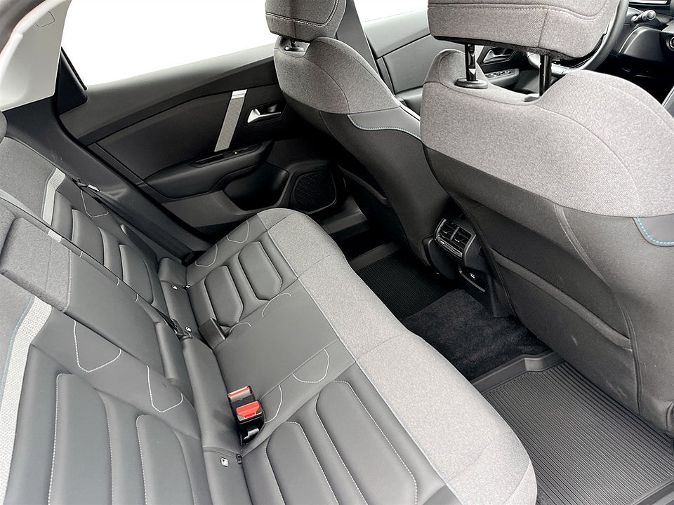 Bild på Citroën C4 Shine 1.2 PT 130hk Aut B-KAMERA CARPLAY